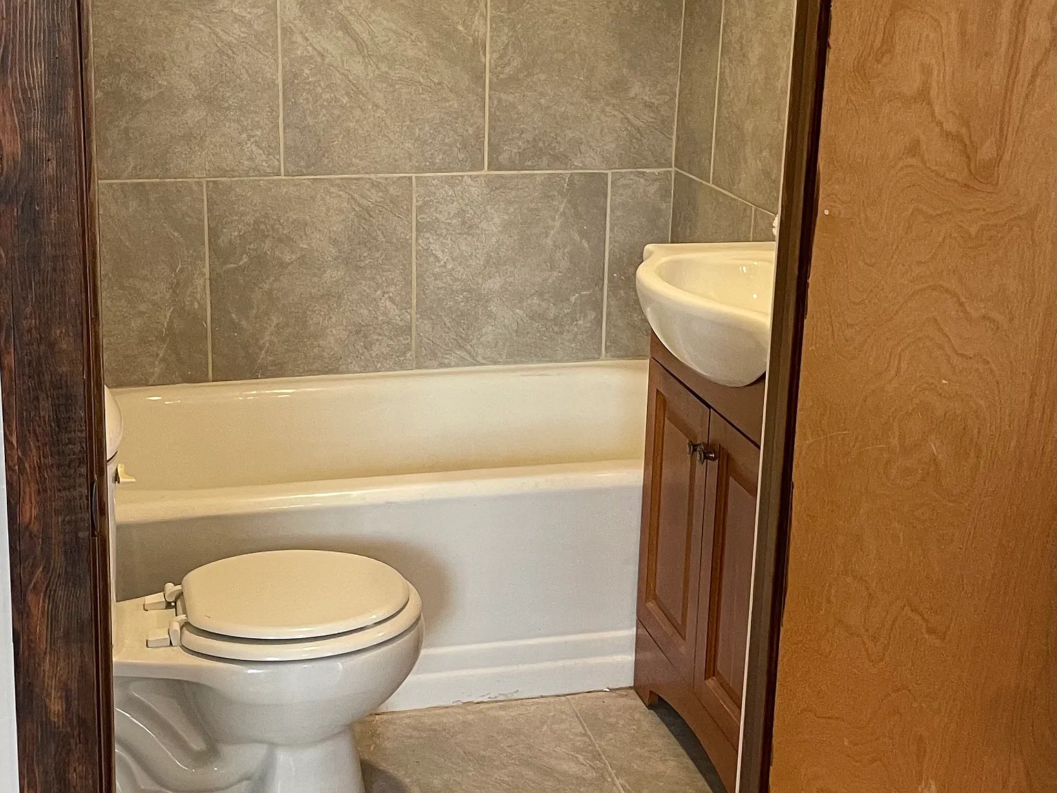 Studio, 450 sqft, $1,200 — Photo 2