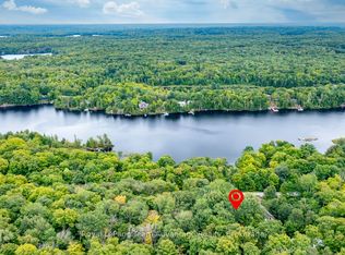 33 Pinewood Rd, McDougall, ON P2A2W7