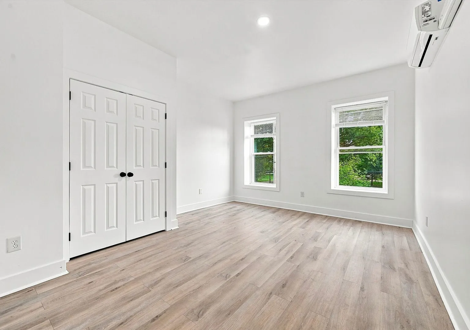 2BR/3BA Home | Kensington — Photo 3