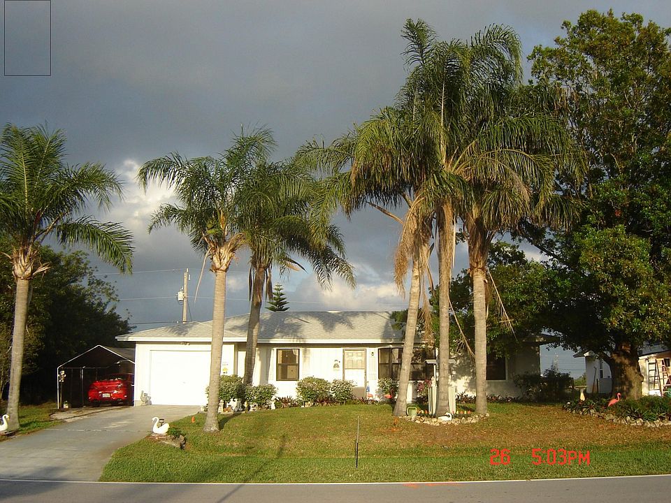 Exterior/ Front