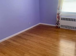 61-39 148th St #2, Flushing, NY 11367