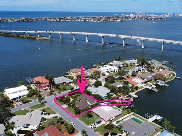 111 Driftwood Ln, Largo, FL 33770