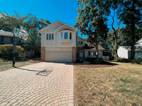 721 Westchester Ln, Bolingbrook, IL 60440