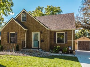 2610 50th St, Des Moines, IA 50310