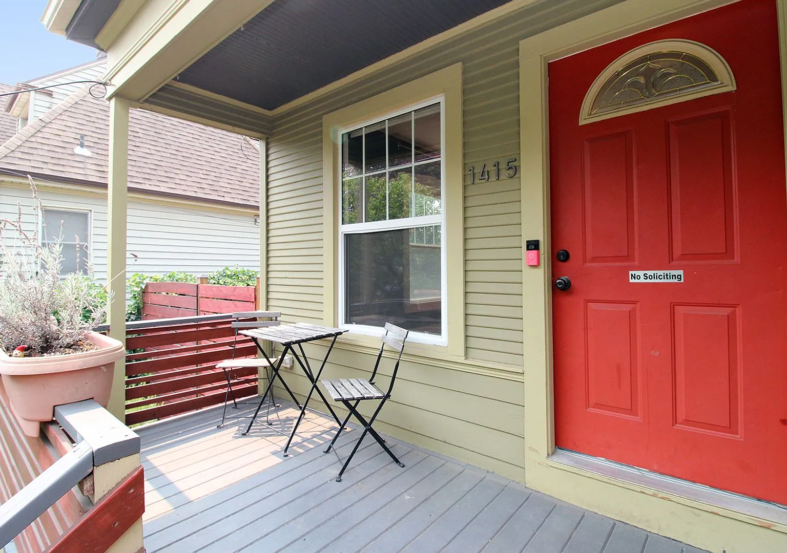 Sweet, Updated 1921 3 Bed/2 Bath Bungalow with Solid Updates — Photo 4