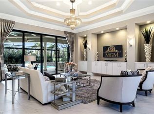 5901 Burnham Rd, Naples, FL 34119