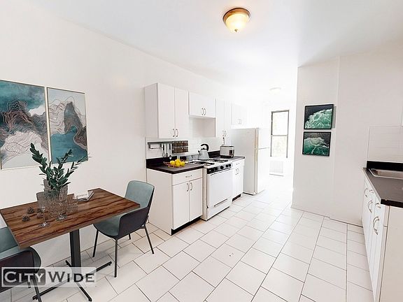 5th image of 230 E 89th St APT 2E