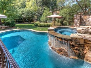 4420 Bridgewood Ln, Charlotte, NC 28226