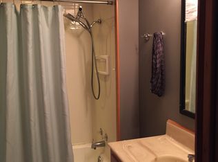 E Cook St, Waynesfield, OH 45896