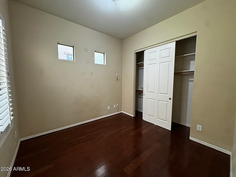 837 W Village Pkwy — Photo 8