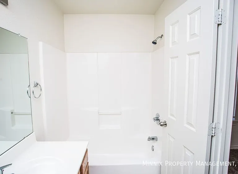 1206 N Bangor Ave #FS — Photo 5