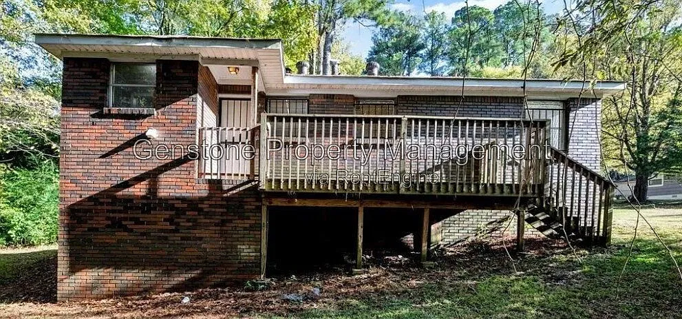 3 bed, 1.0 bath, 996 sqft, $1,195 — Photo 4