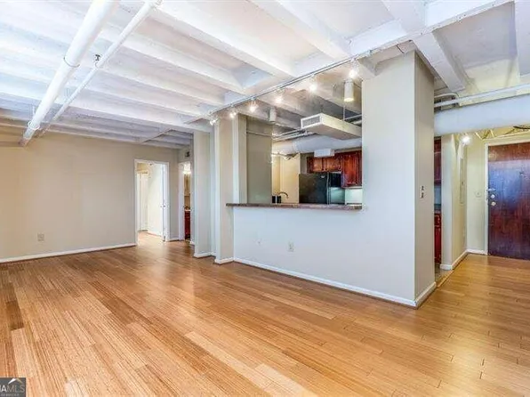32 Peachtree St NW APT 1705, Atlanta, GA 30303