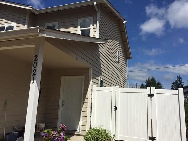 1st image of 2021 Kelowna Pl SE