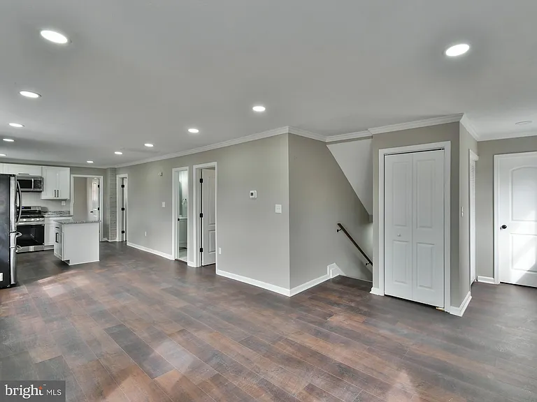 10 Bayou Ave #TOP FLOOR — Photo 12