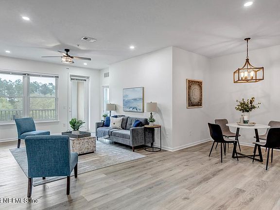 3rd image of 13364 BEACH Boulevard #1030