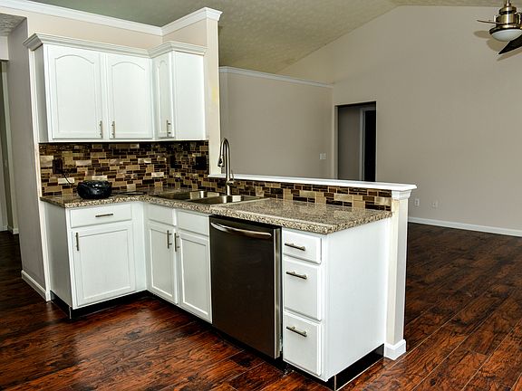 3rd image of 2355 Harmony Dr