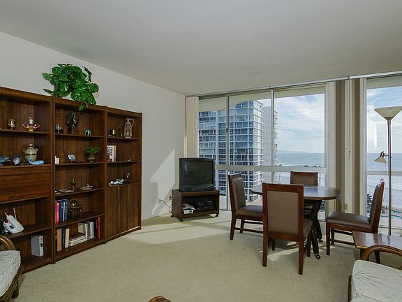 4th image of 1750 Avenida Del Mundo Unit 807