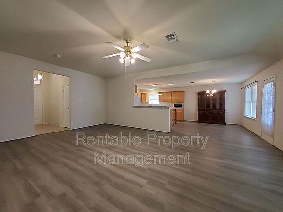3rd image of 1000 Eden St
