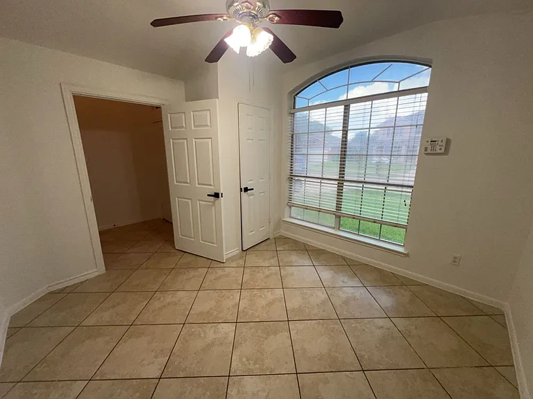 810 Chance Ln — Photo 21