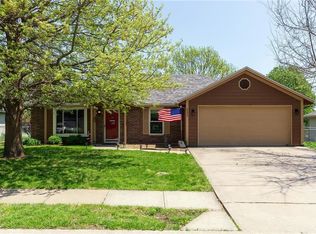 111 Pebblebrook Ln, Grain Valley, MO 64029