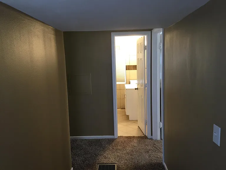 2944 S 9th Pl — Photo 21