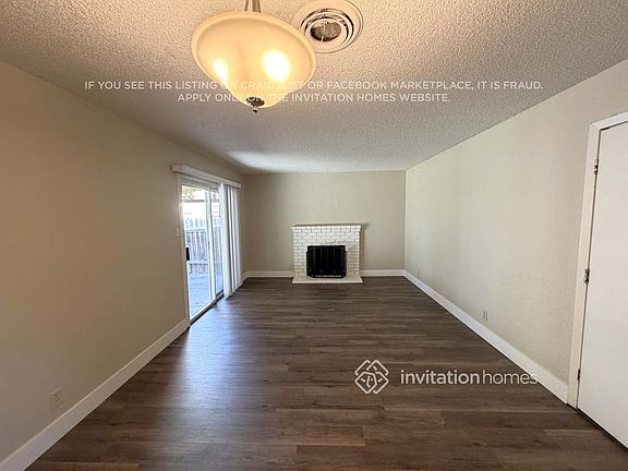4th image of 2365 La Loma Dr