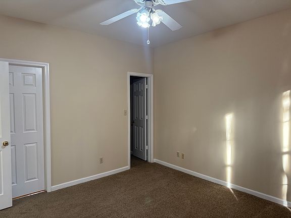 3rd image of 1600 Long Grove Dr Unit 1415