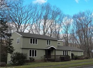 215 Nutmeg Pl, Cheshire, CT 06410