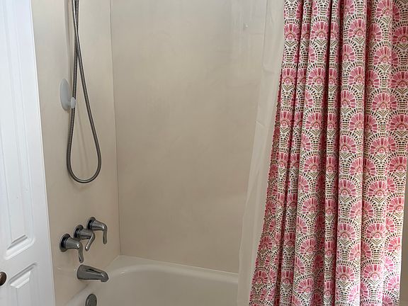 5th image of 7114 Freret St APT D