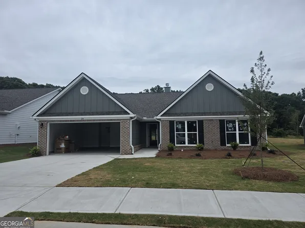214 Lake Meadows Dr #45, Winder, GA 30680