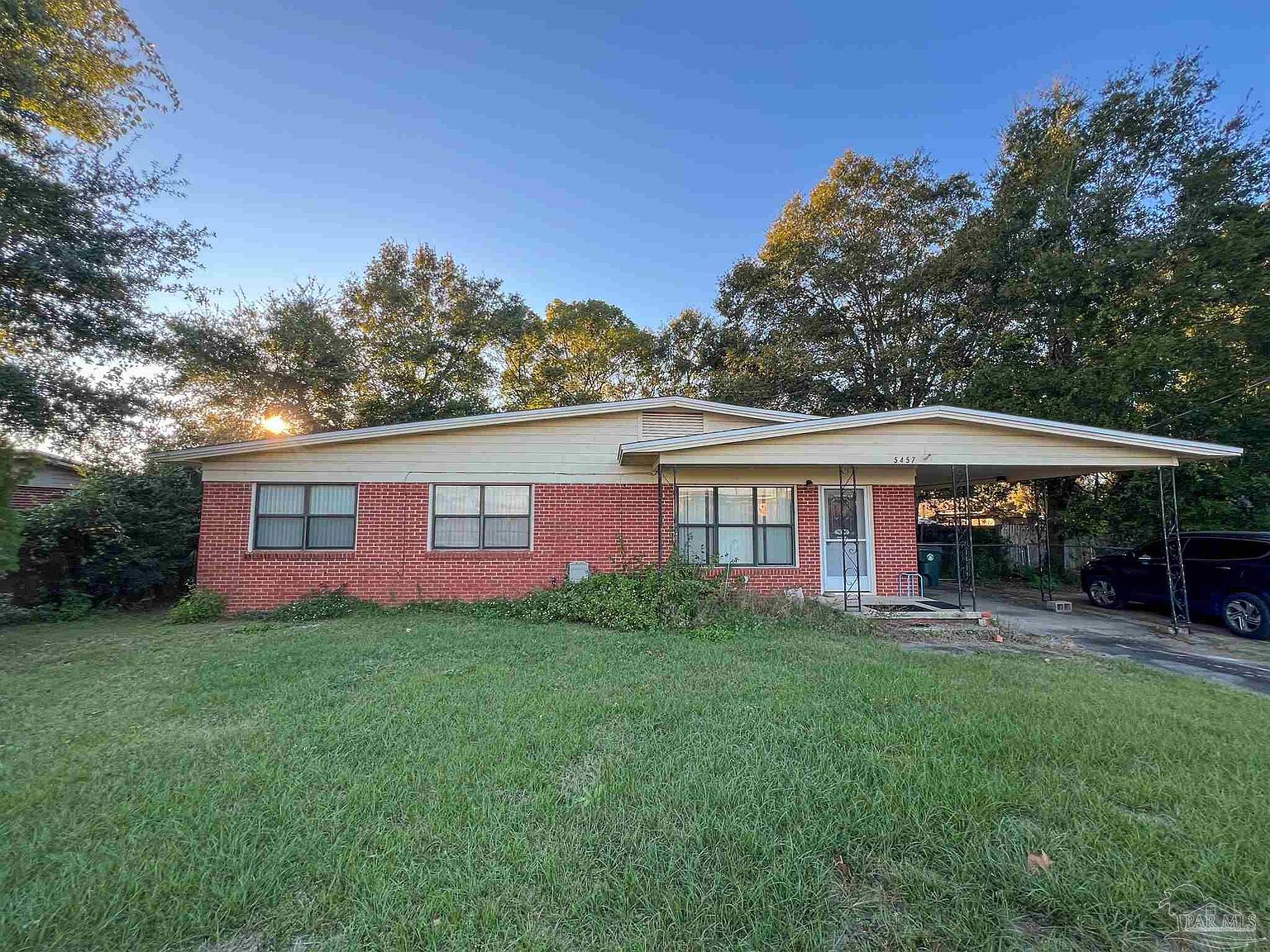 5457 Byrom St, Milton, FL 32570 | Zillow