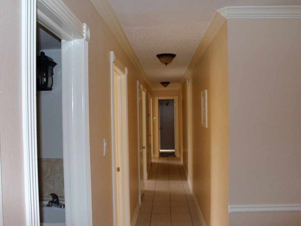 1st image of 1240 Shadowdale Dr APT 1