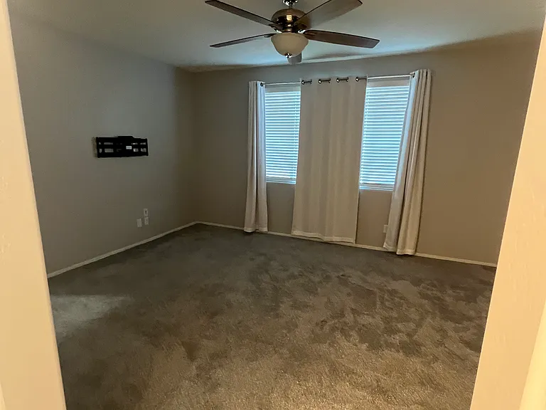 21013 W Almeria Rd — Photo 11