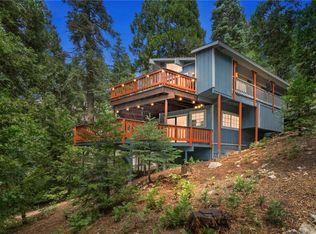 558 W Victoria Ct, Lake Arrowhead, CA 92352