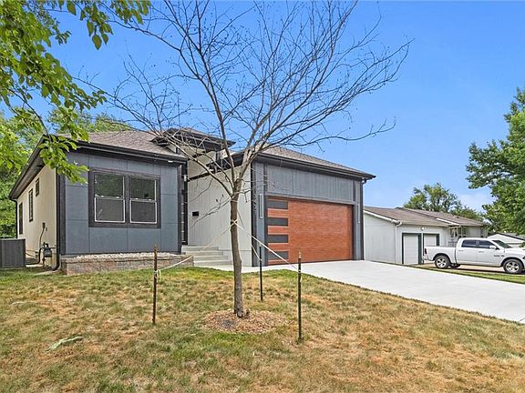 4th image of 3431 N 40th St