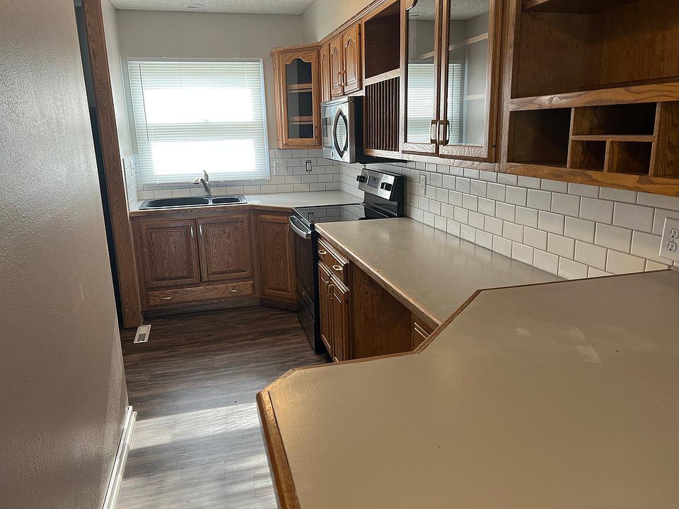 1st image of 2715 Saint Francis Dr