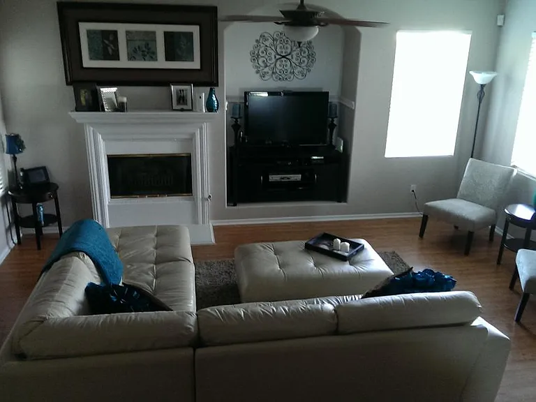Living Room with fireplace