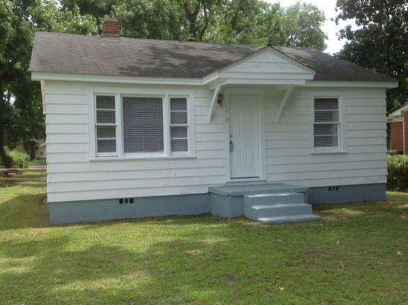 1213 Washington St, Washington, NC 27889