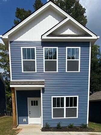 1st image of 809 Lynes St
