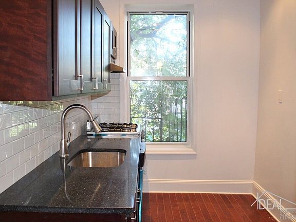 2nd image of 732 Washington Ave APT 2C