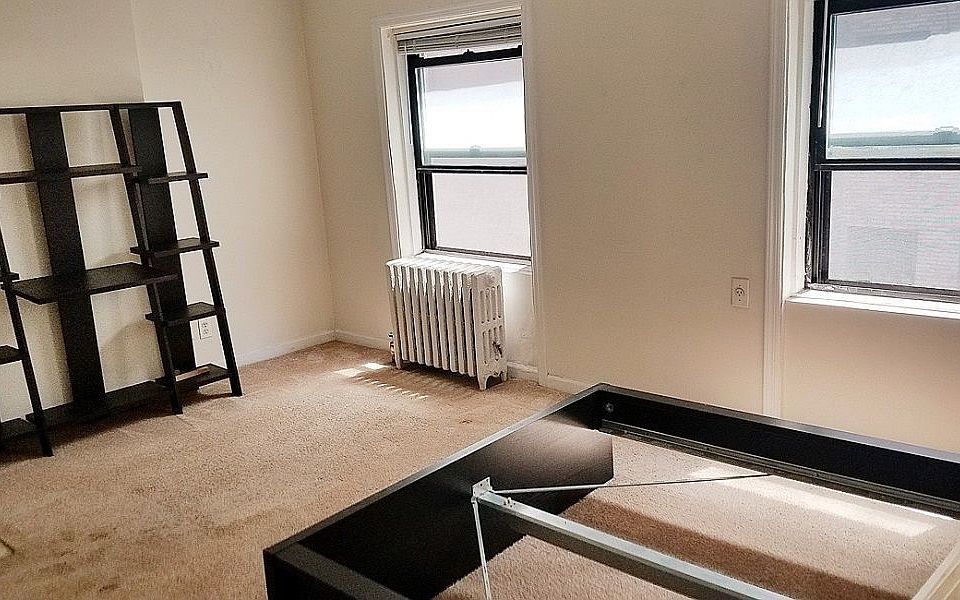 1st image of 130 E 36th St APT 5R