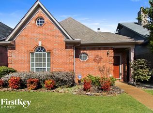 8672 Eagle View Dr, Cordova, TN 38018