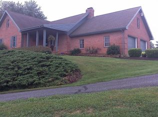 335 Old Mill Rd, Schaefferstown, PA 17073