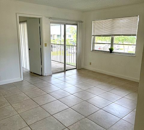 2nd image of 1512 SE Royal Green Cir #201
