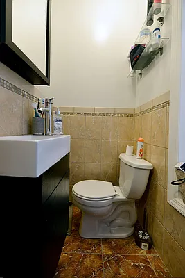 Rented by J Misrahi Realty Corp | media 31