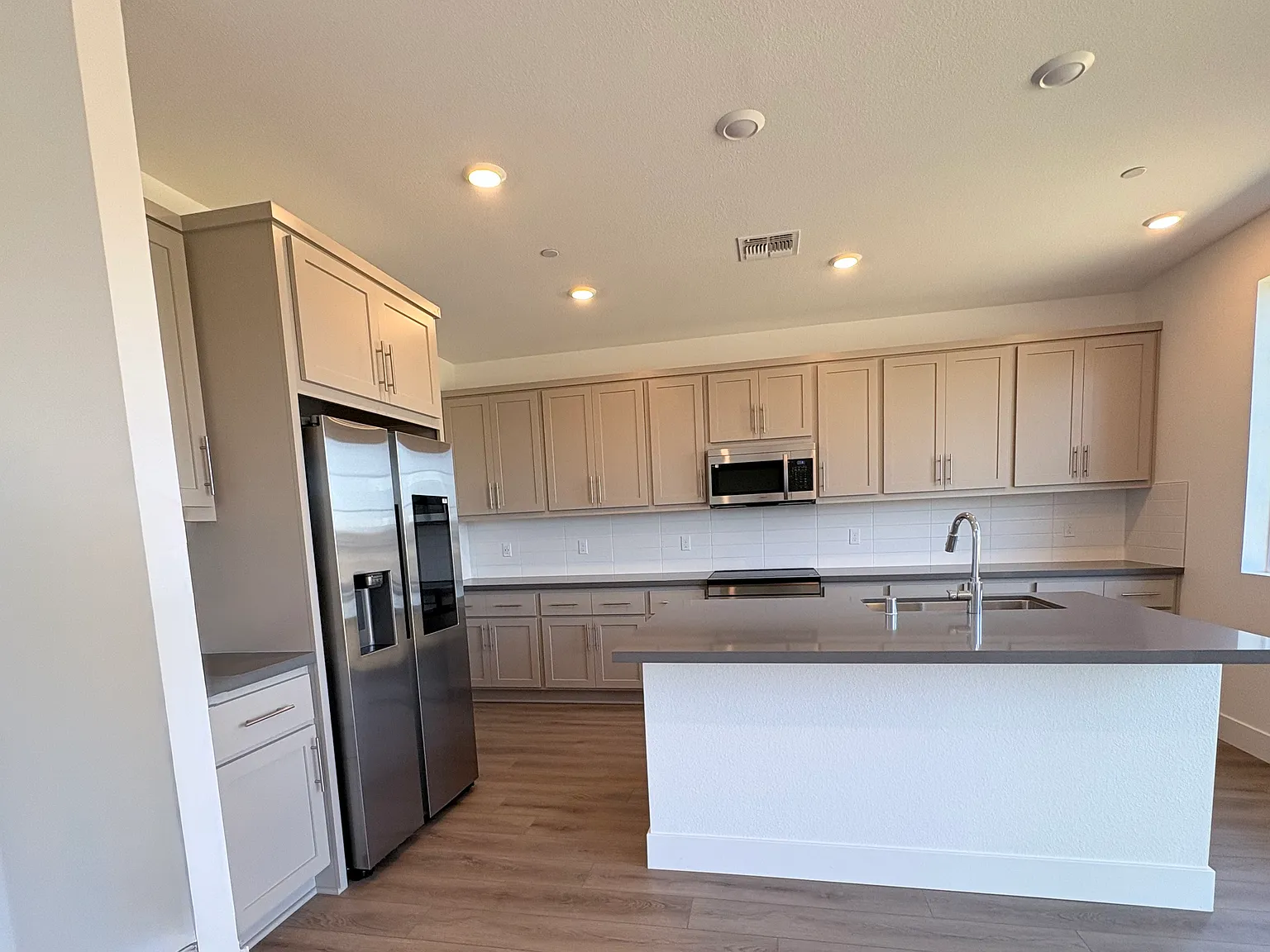 W Adriana Dr, Mountain House — Photo 4
