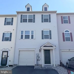 3361 Landmark Ct, Chambersburg, PA, 17201