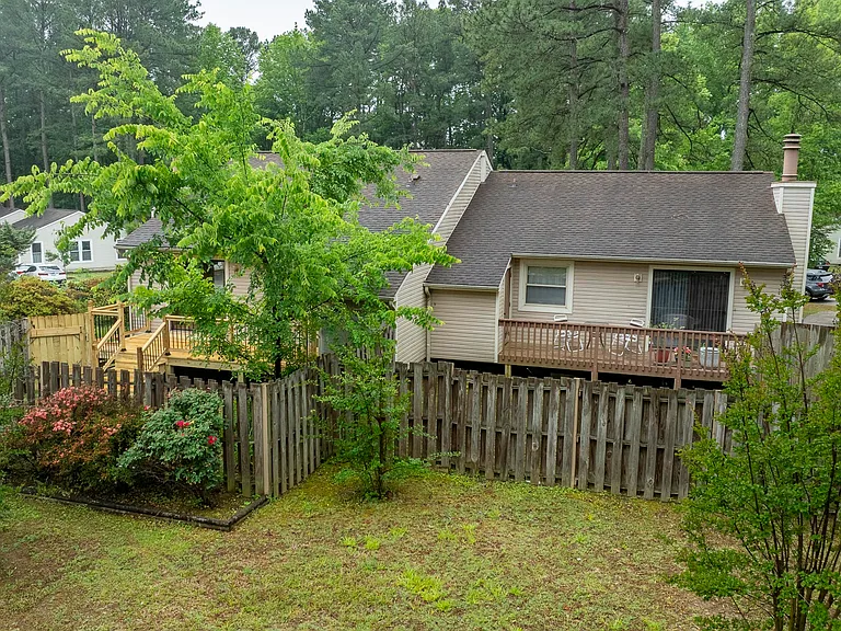 4 Baytree Ct #A — Photo 18