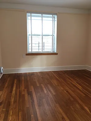 Rented by Kew Forest Realty Inc | media 8